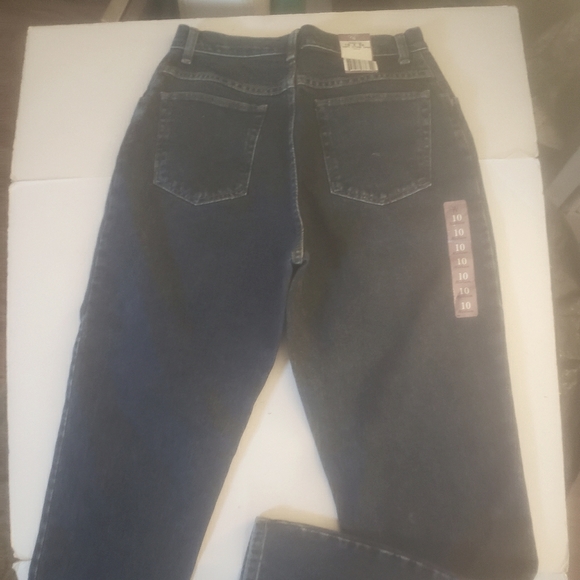 Wrangler Denim - Wrangler for Women size 10 dark Jeans